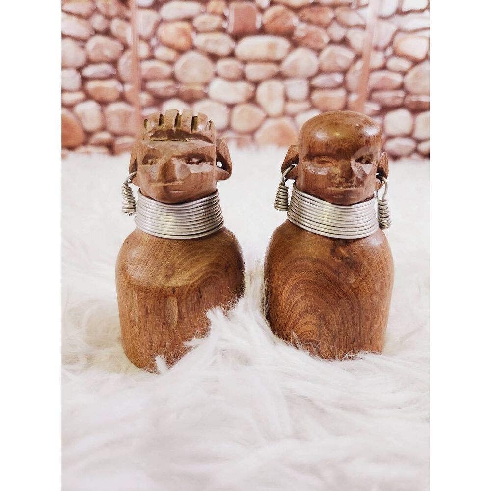 Collectible, salt/pepper, Kenya figures, hand crafted Mombasa wood